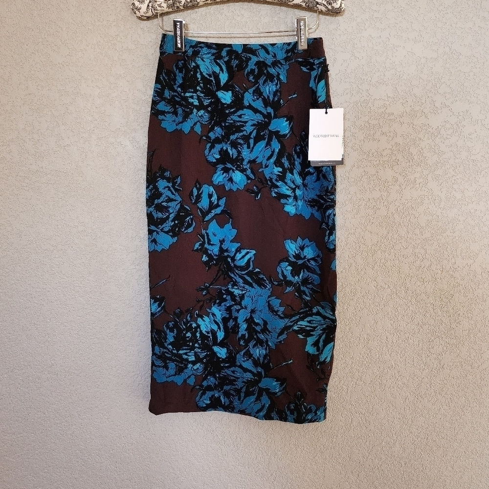 Who What Wear midi style skirt open slit in back size 2 New with tags